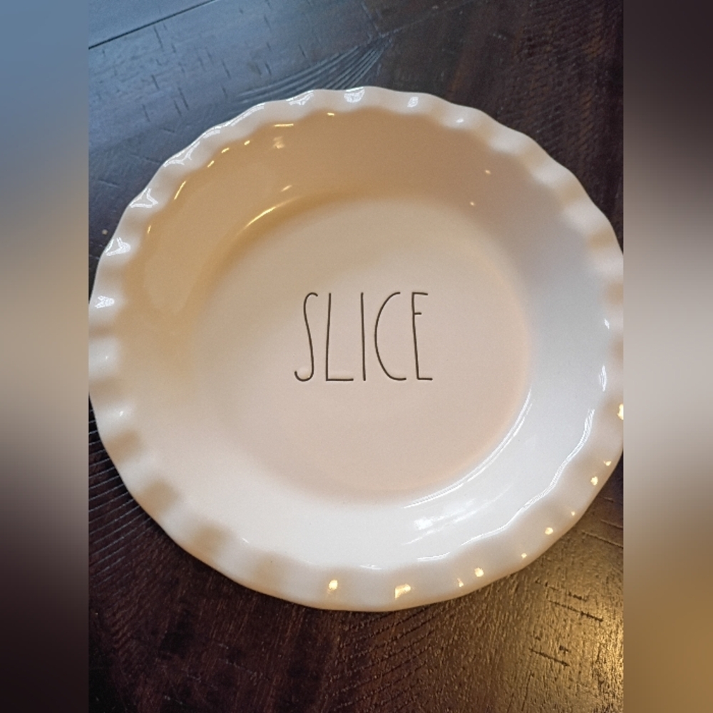 Rae Dunn Cream Serveware Elegant Dining Collection SLICE Pie Plate.